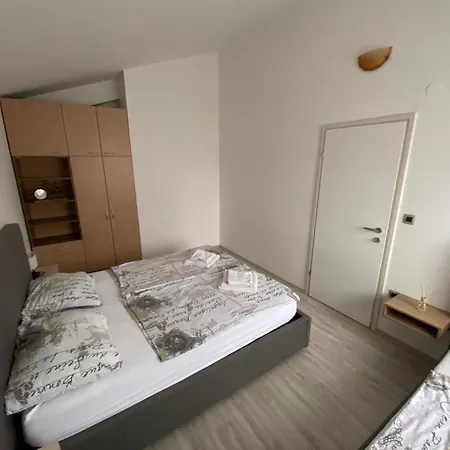 Apartment Andela