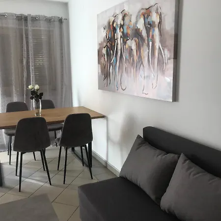 דירה Andela פטרצ'אנה