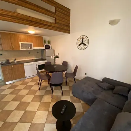 Andela Apartment *