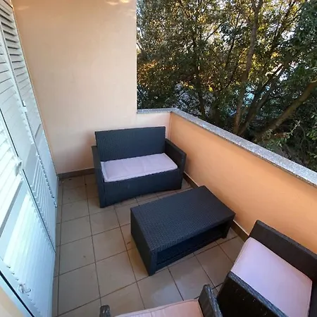 Apartment Andela *