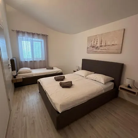 Apartment Andela
