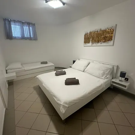 Apartment Andela