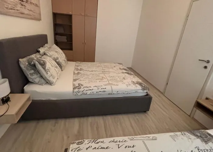 Andela Apartment *